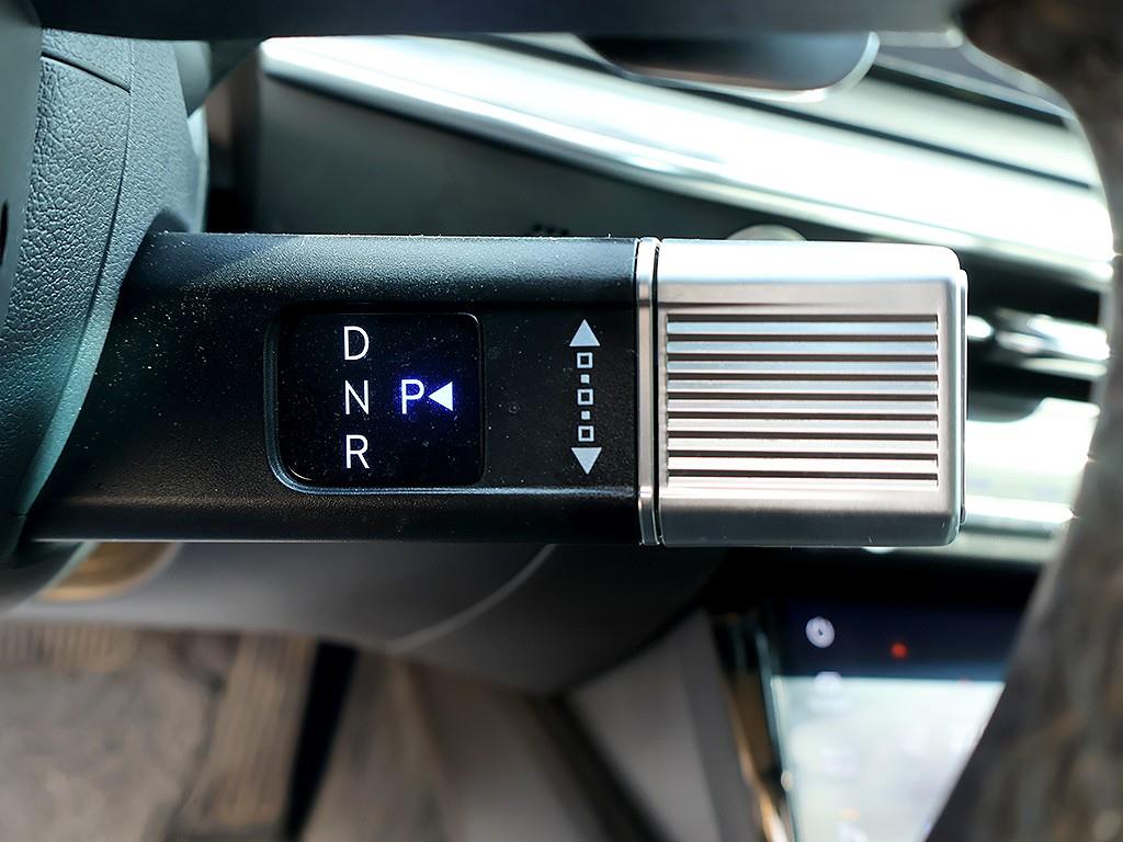 Hyundai Grandeur LPG 3.5 2WD Premium Type 8