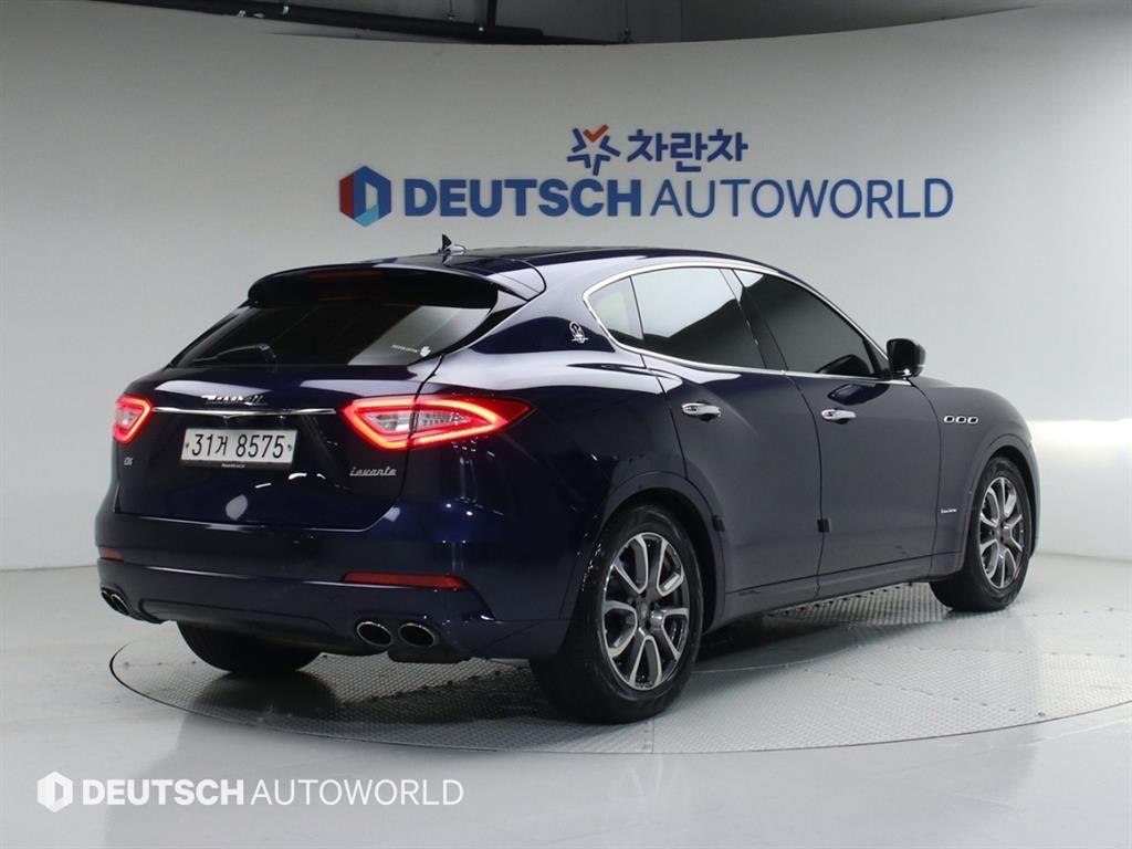 Maserati Levante 3.0 AWD Premium 3