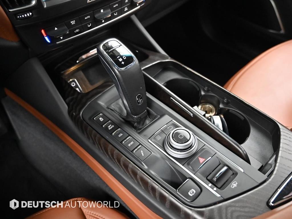 Maserati Levante 3.0 AWD Premium 10