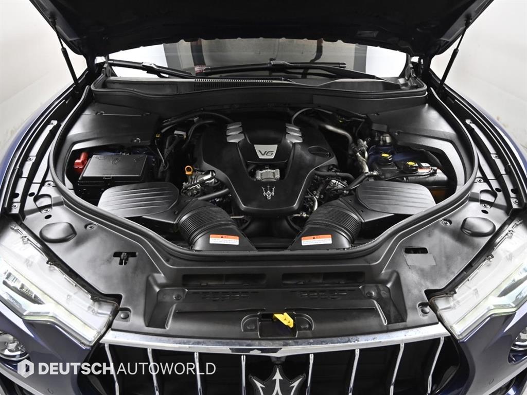 Maserati Levante 3.0 AWD Premium 7