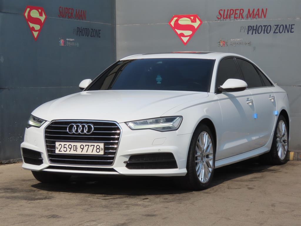 아우디 A6 40 TFSI 프리미엄 사진