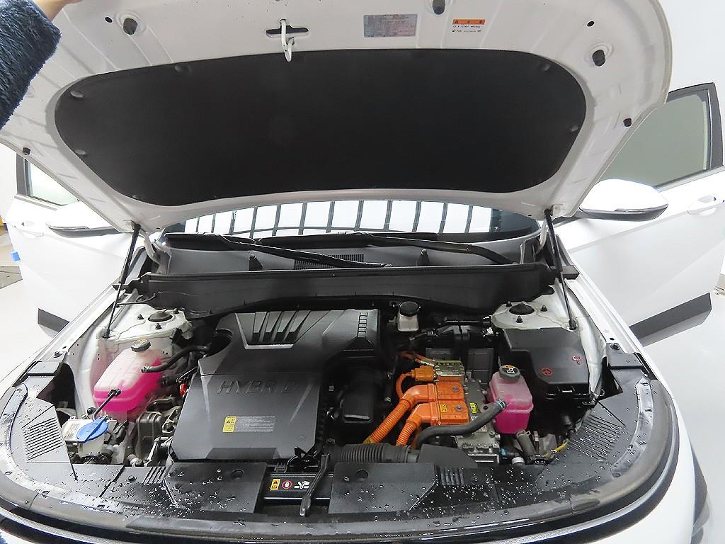 Hyundai Kona 1.6 HEV Turbo Premium 9