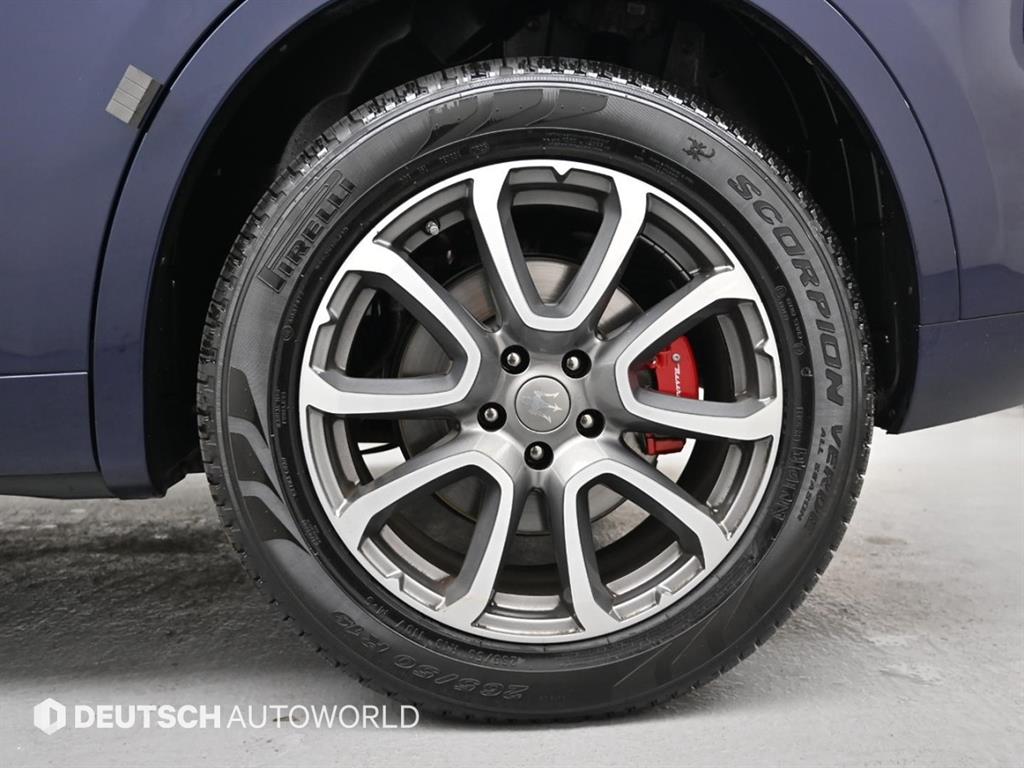 Maserati Levante 3.0 AWD Premium 6