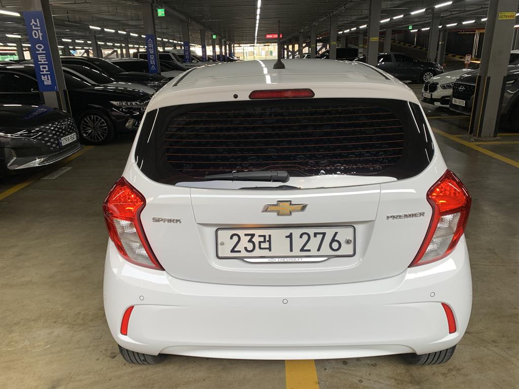 Chevrolet Spark Premier 4