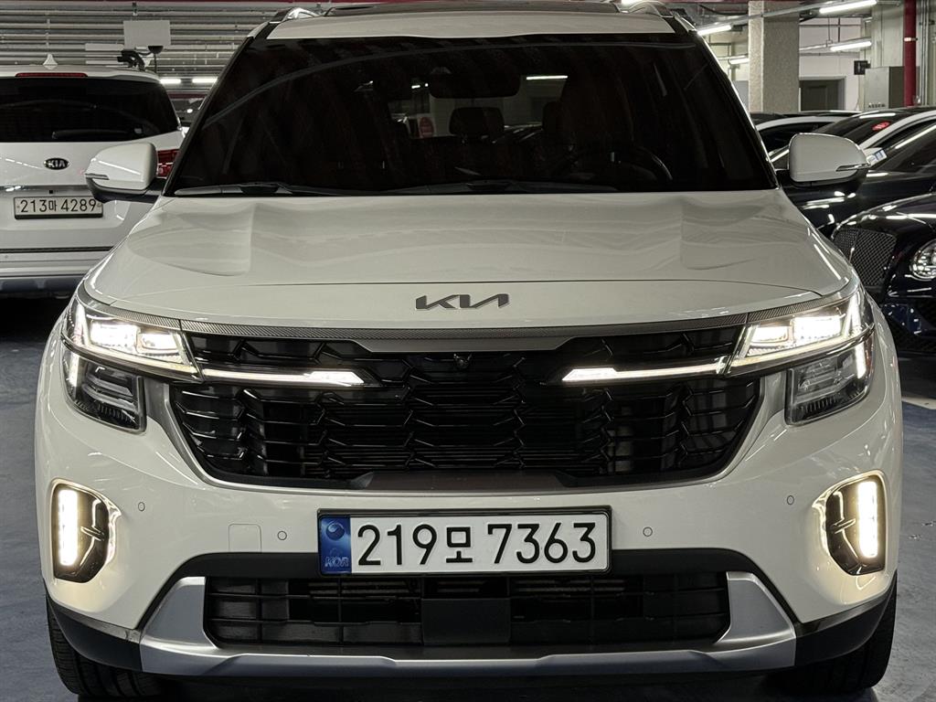 Kia Seltos Gasoline 1.6 Turbo 2WD Signature 3