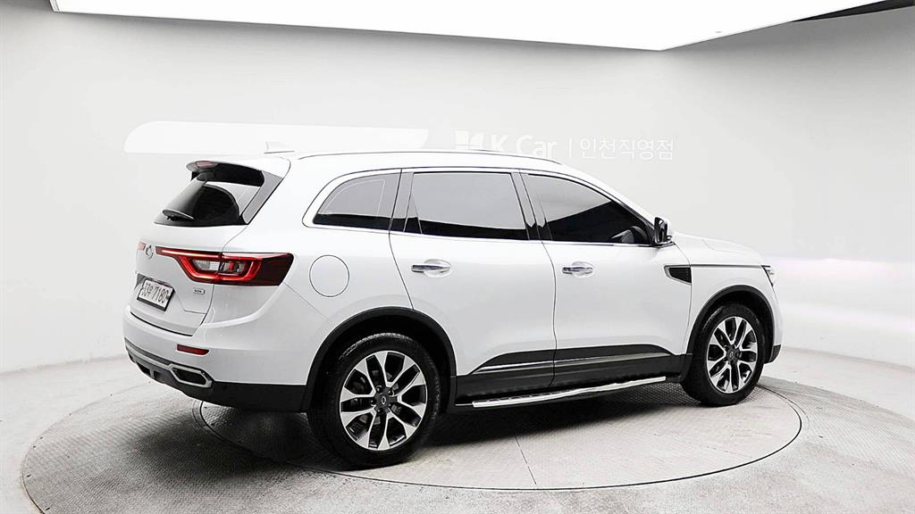 Renault QM6 Gasoline 2WD RE Signature 3