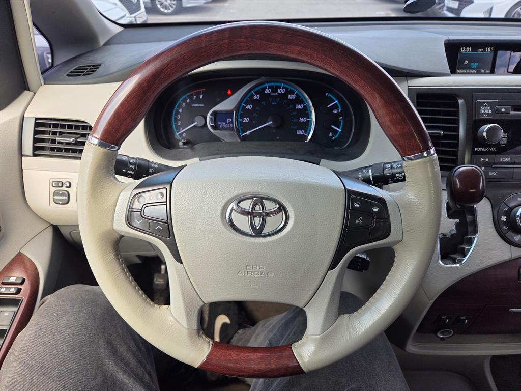 Toyota Sienna 3.5 7