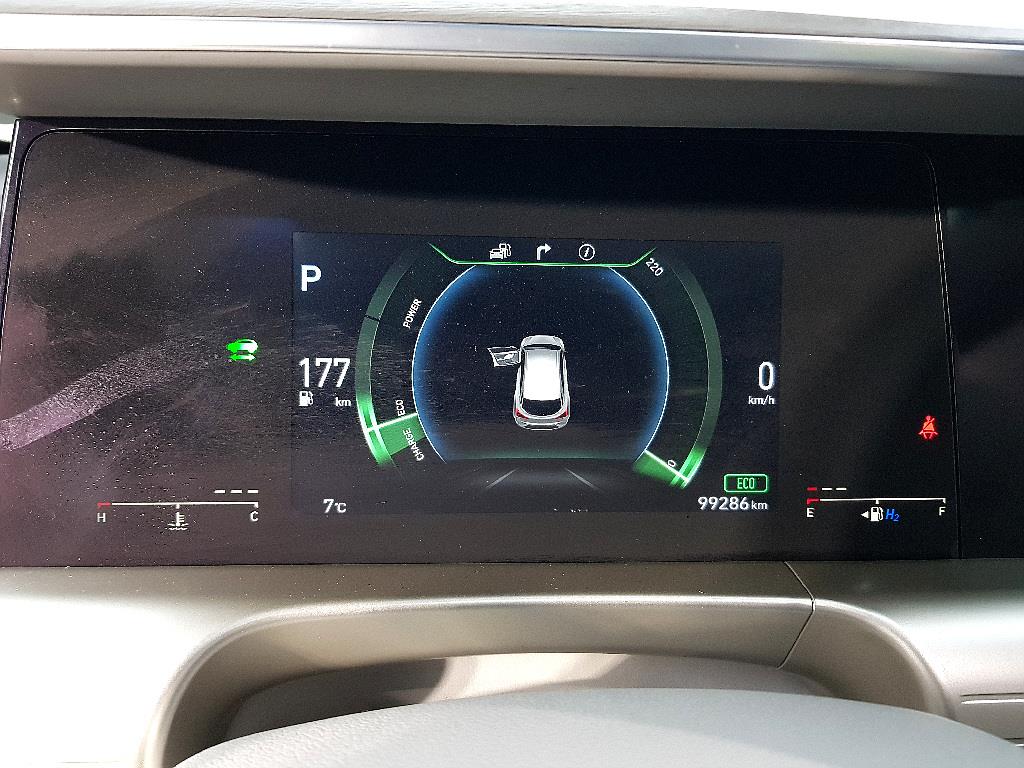 Hyundai Nexo Premium 8