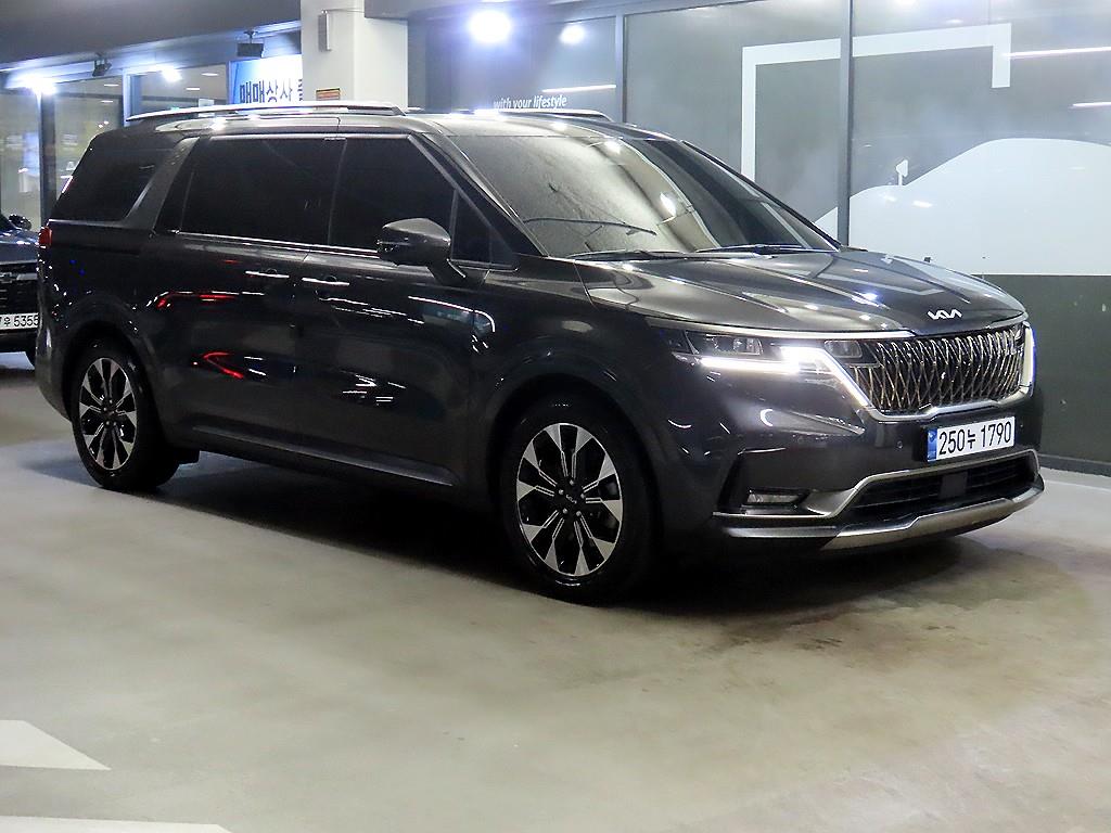 Kia Carnival Diesel Signature