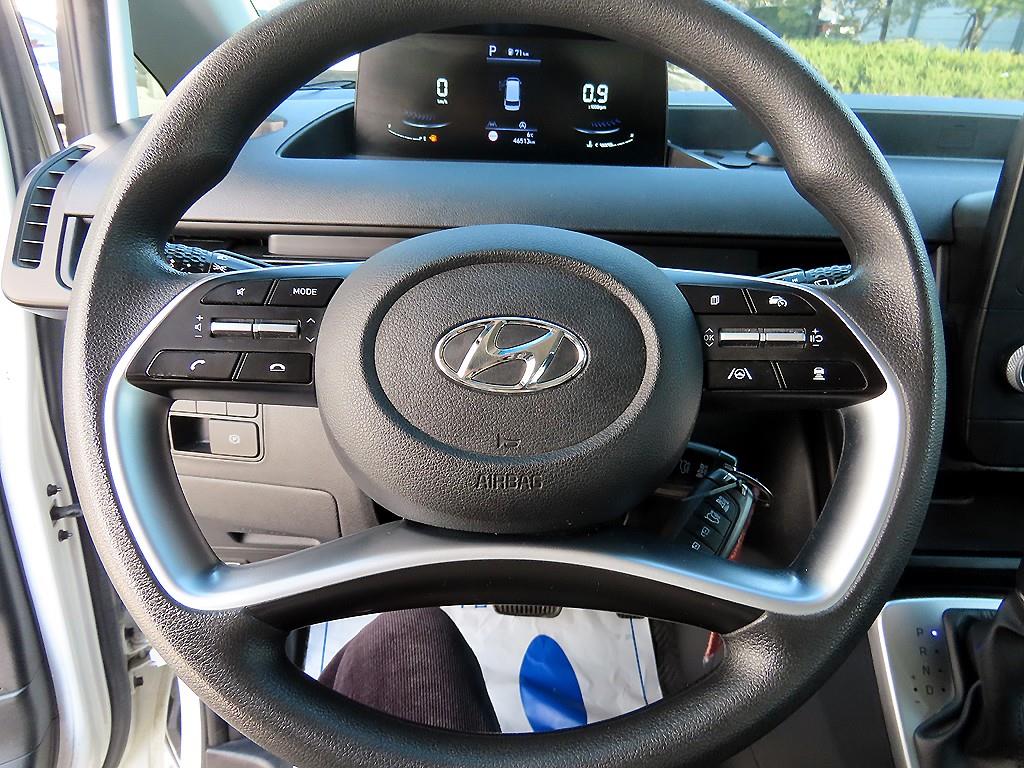 Hyundai Staria 2WD Diesel Cargo Smart 9
