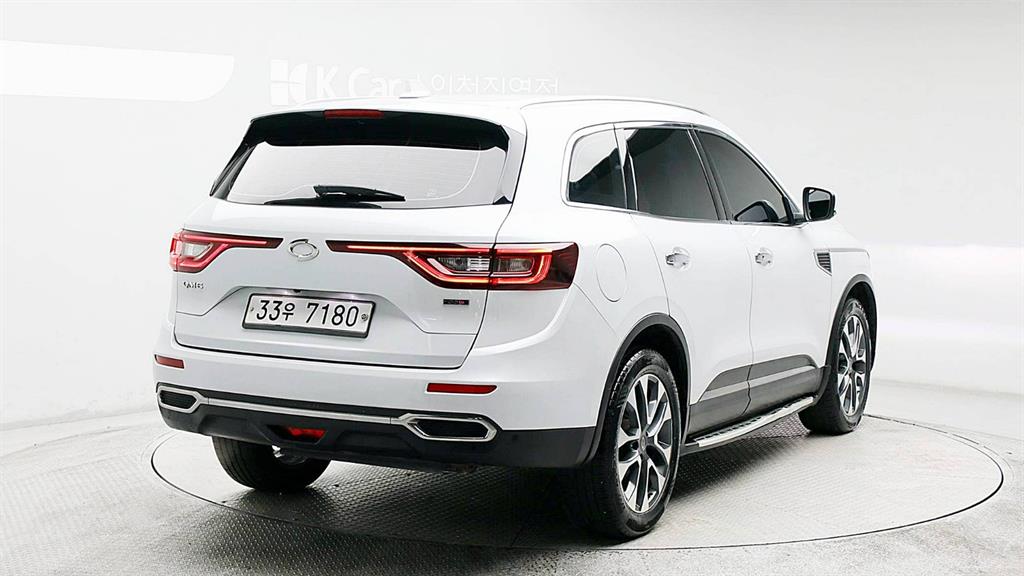 Renault QM6 Gasoline 2WD RE Signature 4