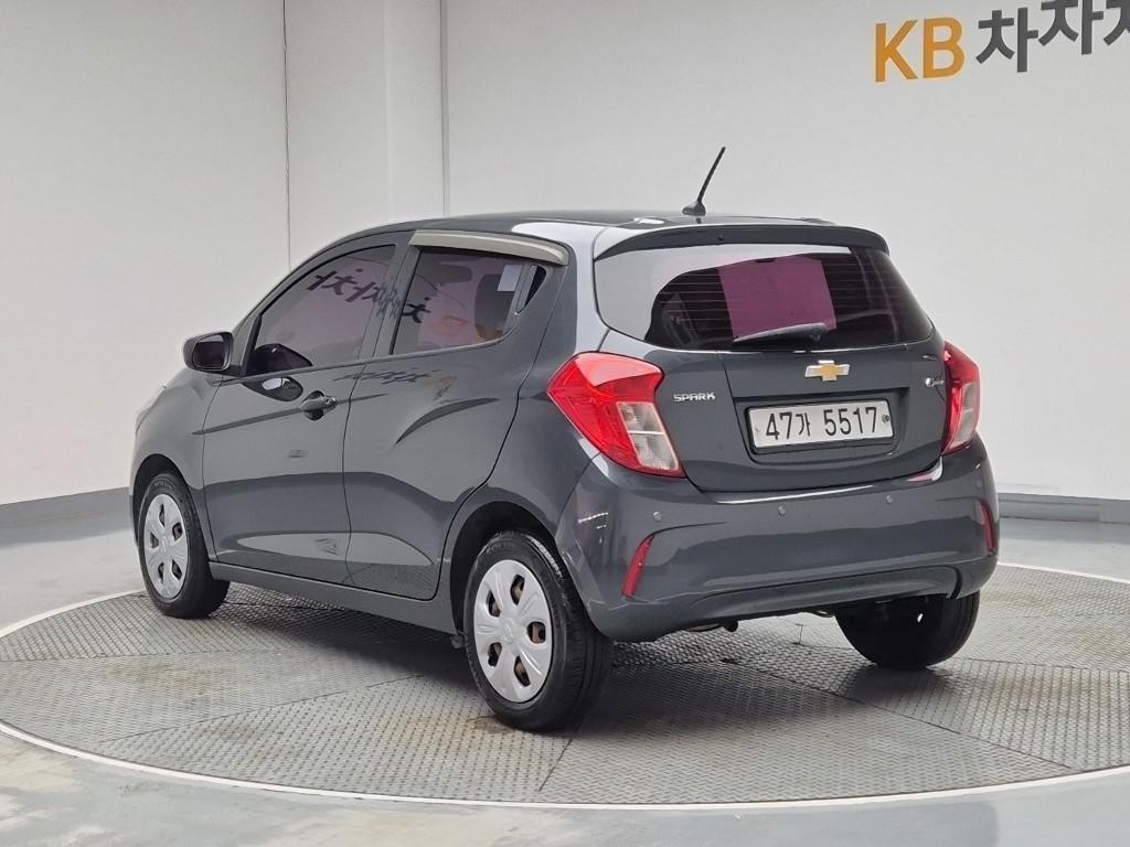 Chevrolet Spark LT 3