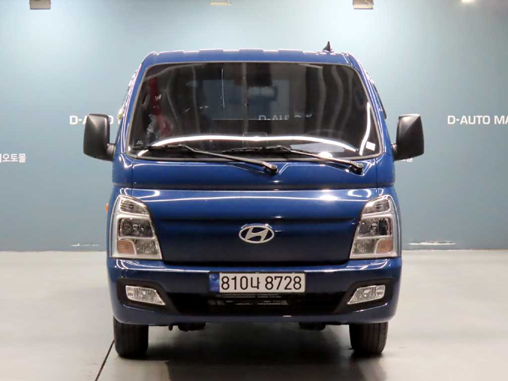 Hyundai Porter Super Cab/ Long Wheelbase/ 2WD Smart