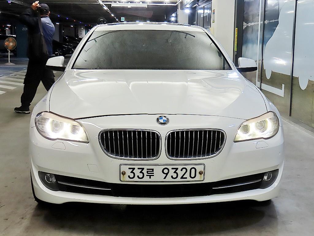 BMW 5시리즈 528i 사진
