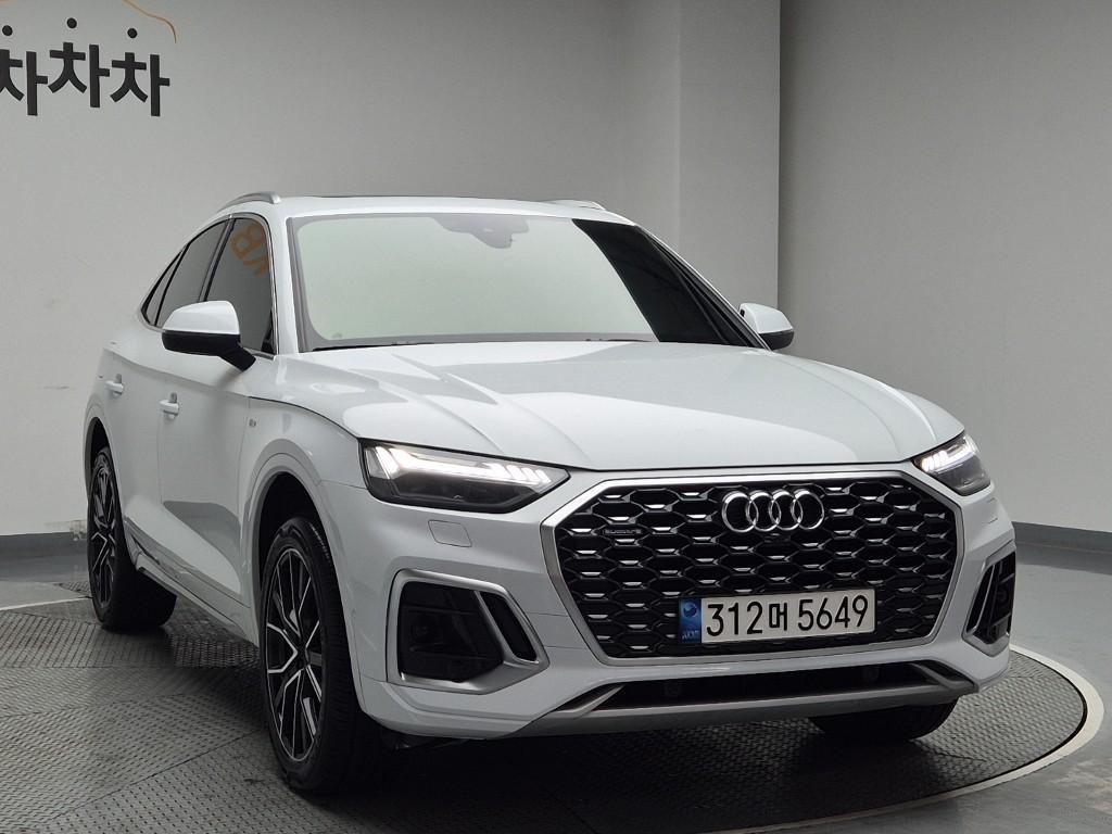 Audi Q5 40 TDI Quattro Premium Sportback 4