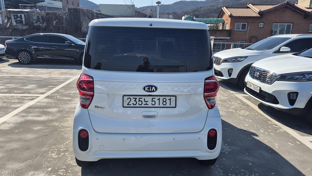 Kia Ray Luxury 3