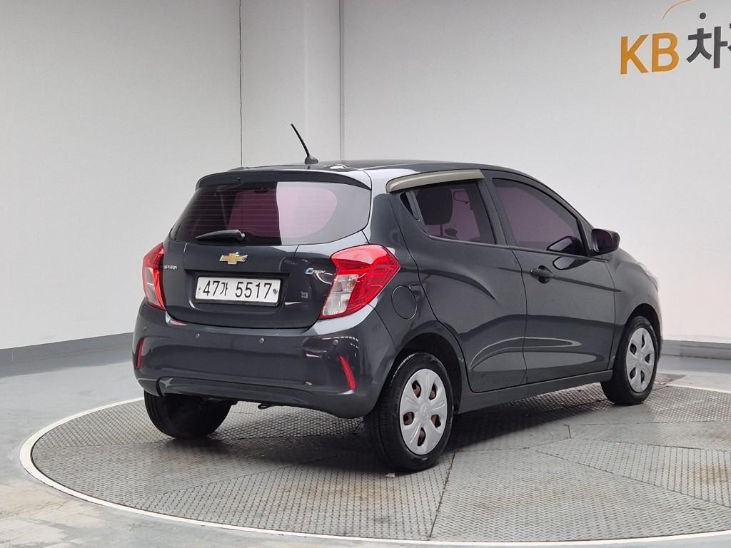 Chevrolet Spark LT 4