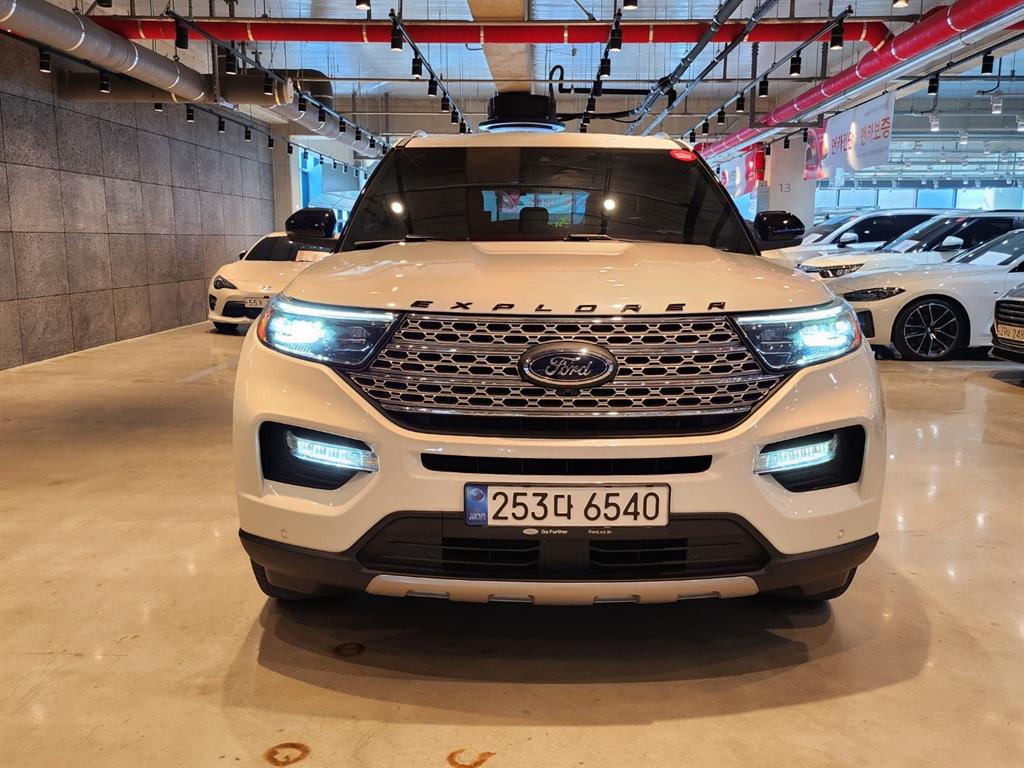 Ford Explorer 2.3 AWD Limited 3