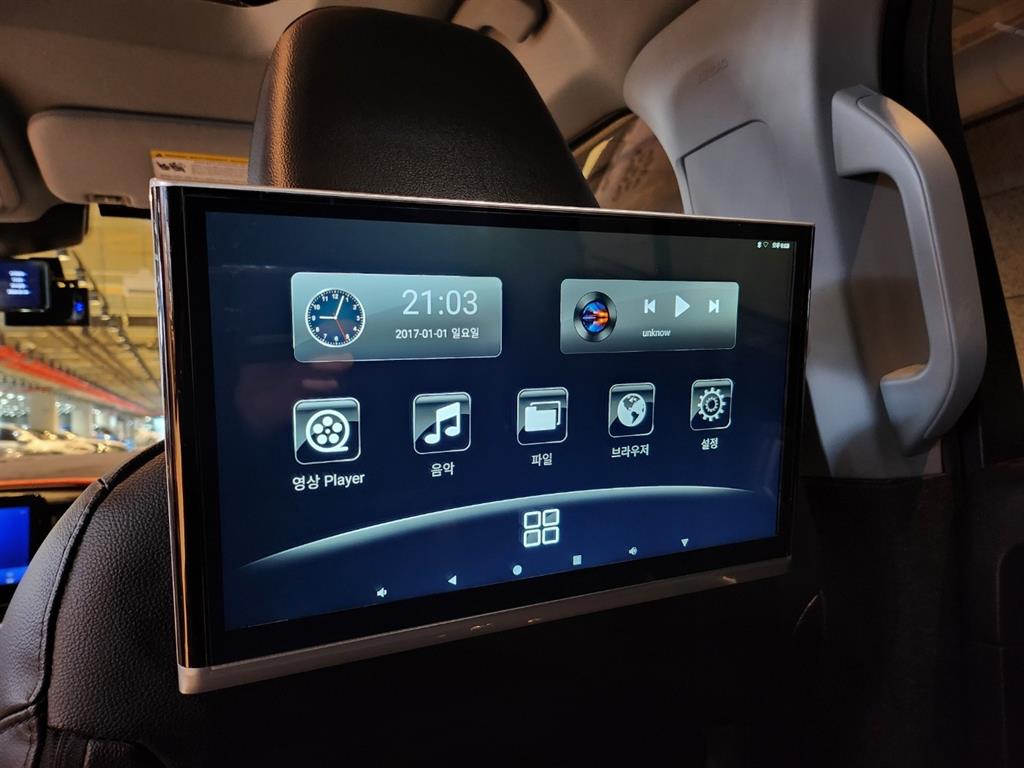 Ford Explorer 2.3 AWD Limited 10