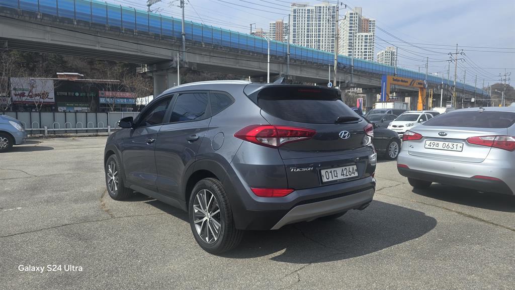 Hyundai Tucson Diesel 2.0 2WD Modern 3