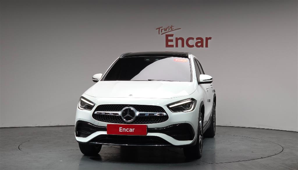 Mercedes-Benz GLA-Class GLA250 4MATIC 4