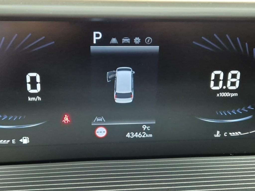 Hyundai Staria 2WD LPG 7