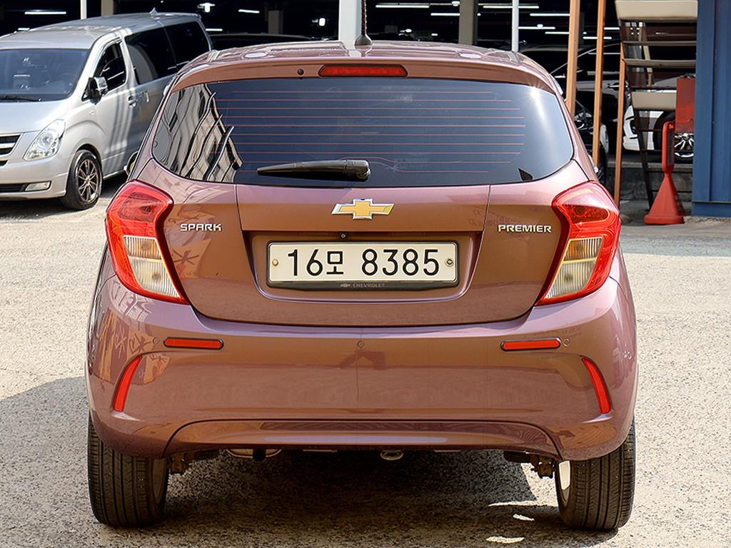 Chevrolet Spark Premier 4