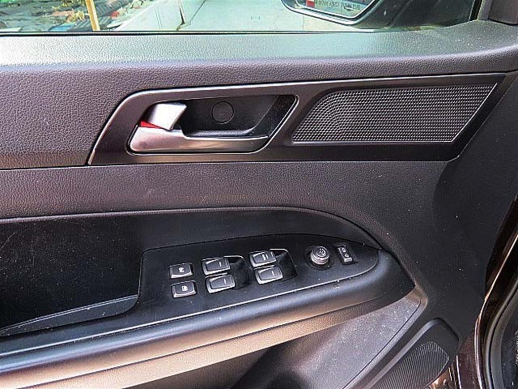 KG Mobility (Ssangyong) Rexton 4WD Diesel 2.2 Prestige 8