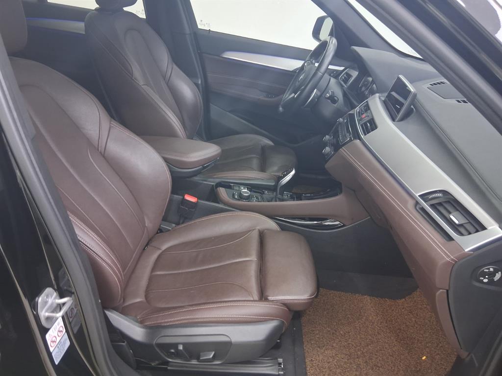 BMW X1 xDrive 18d M Sport 10