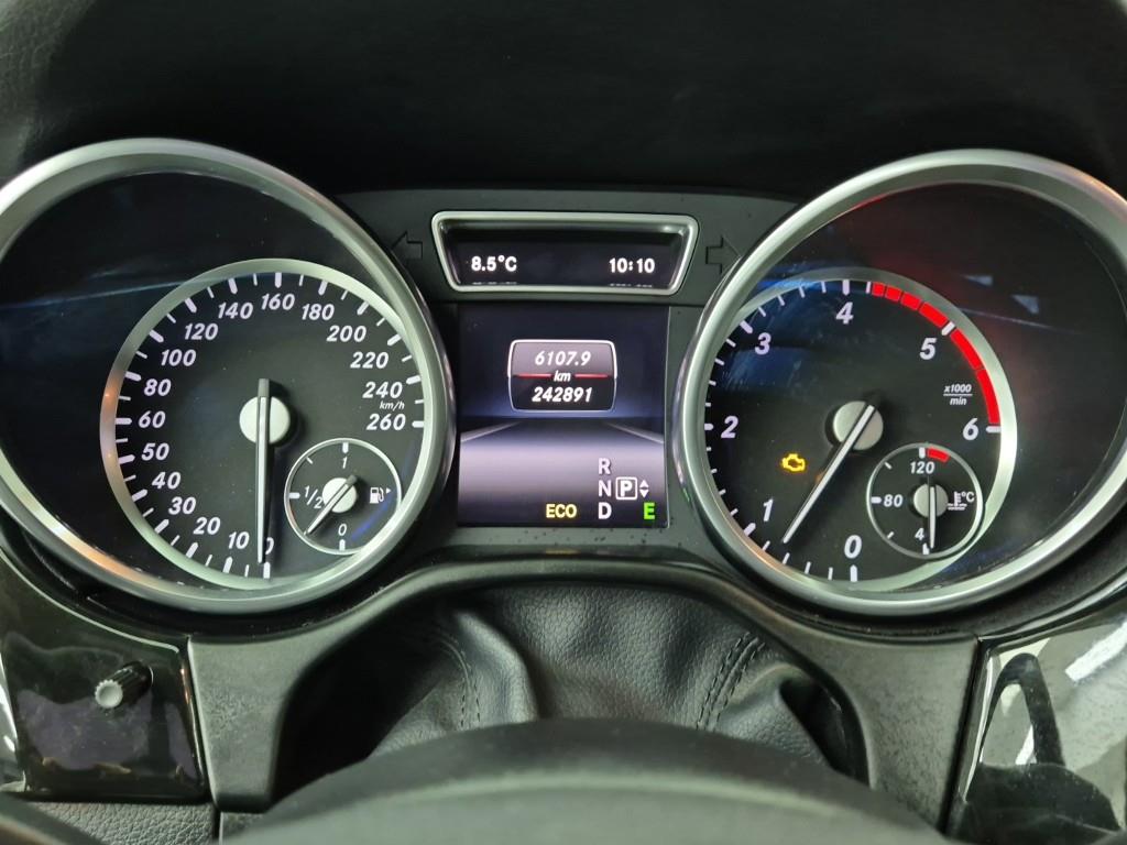 Mercedes-Benz M-Class ML250 BlueTEC 4 Matic 8