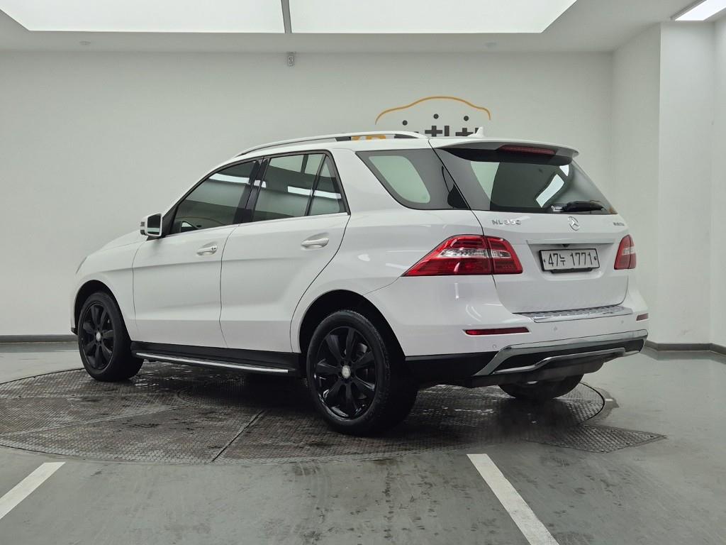 Mercedes-Benz M-Class ML250 BlueTEC 4 Matic 4