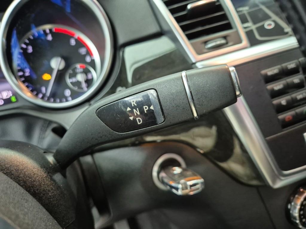 Mercedes-Benz M-Class ML250 BlueTEC 4 Matic 9