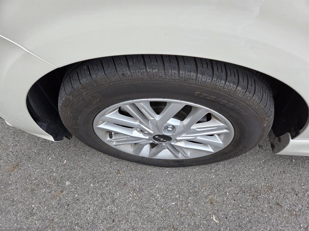 Kia Morning Prestige 8