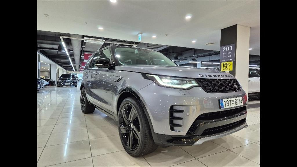 Land Rover Discovery 3.0 D350 Dynamic HSE 4