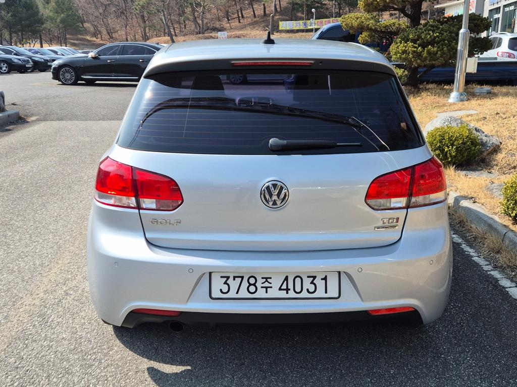 Volkswagen Golf 1.6 TDI BlueMotion Style Edition 6