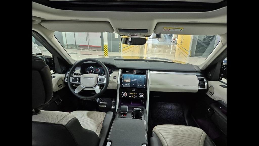 Land Rover Discovery 3.0 D350 Dynamic HSE 7