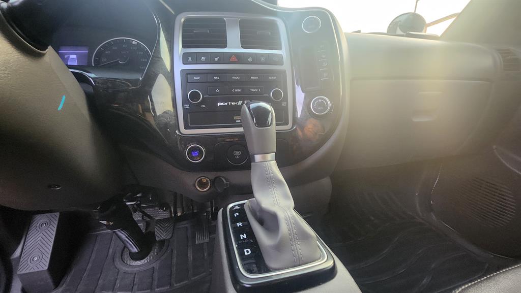 Hyundai Porter 1.0 Ton/ Super Cab/ Long Wheelbase 9