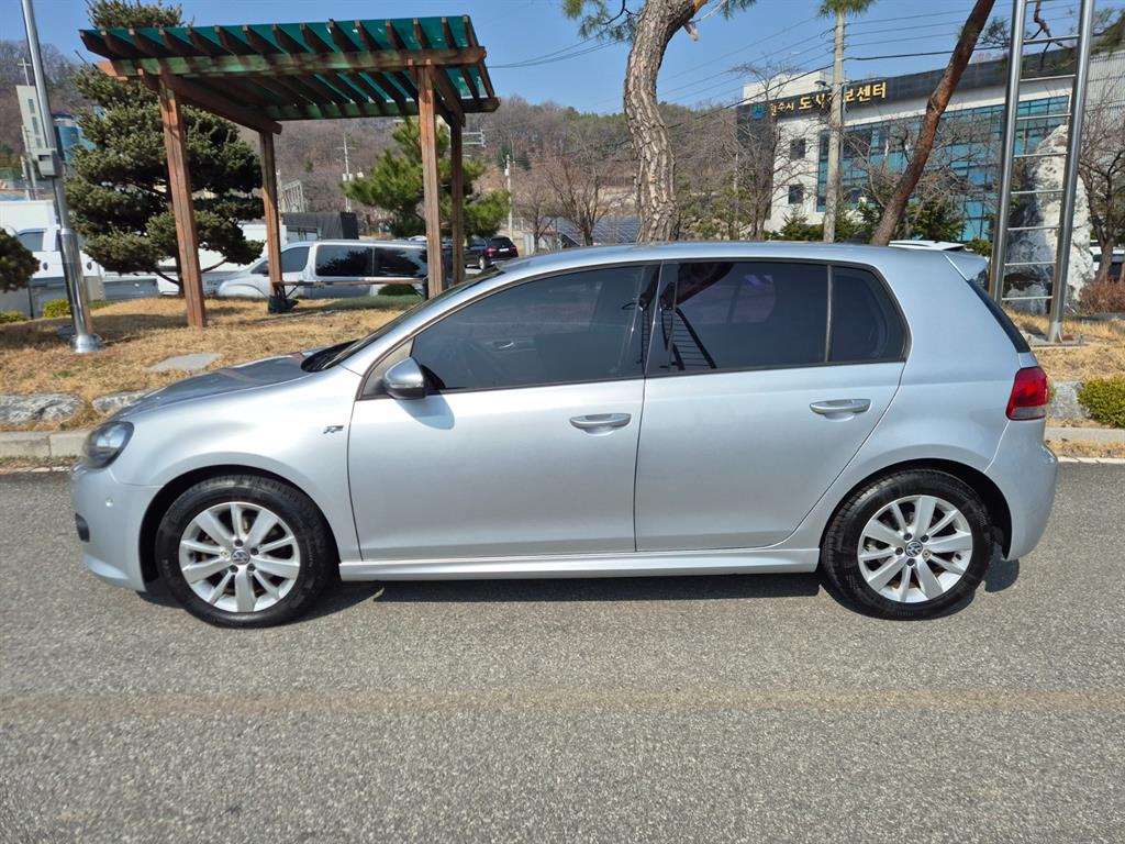 Volkswagen Golf 1.6 TDI BlueMotion Style Edition 4