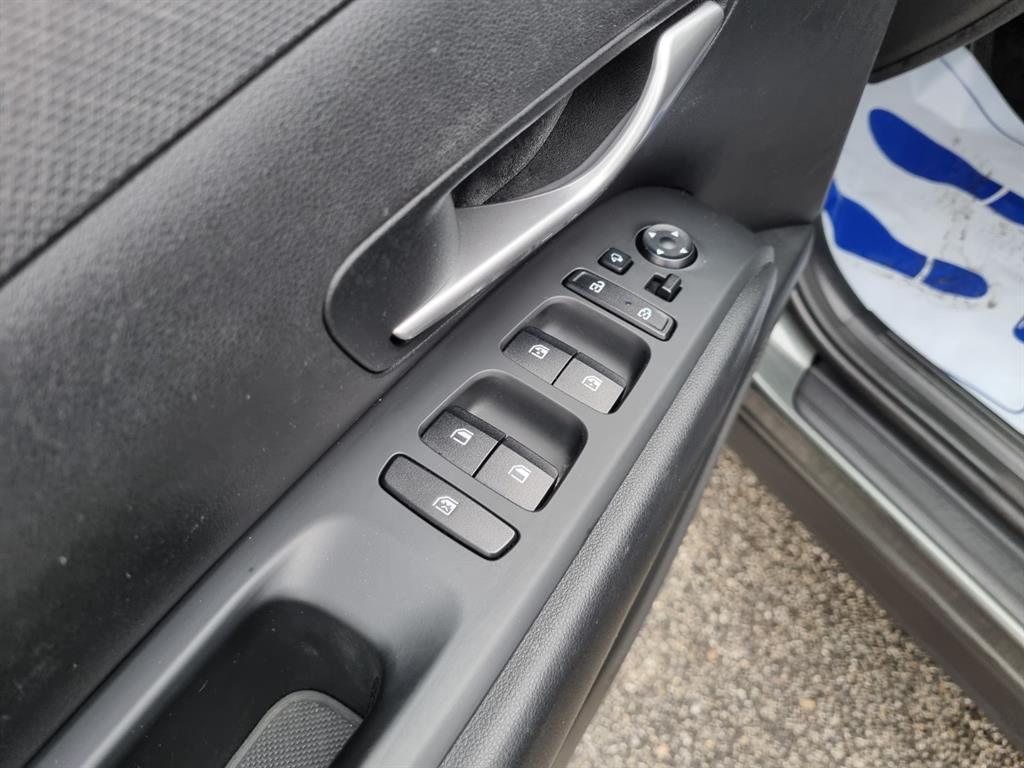 Hyundai Tucson Gasoline 1.6 Turbo 2WD Premium 9