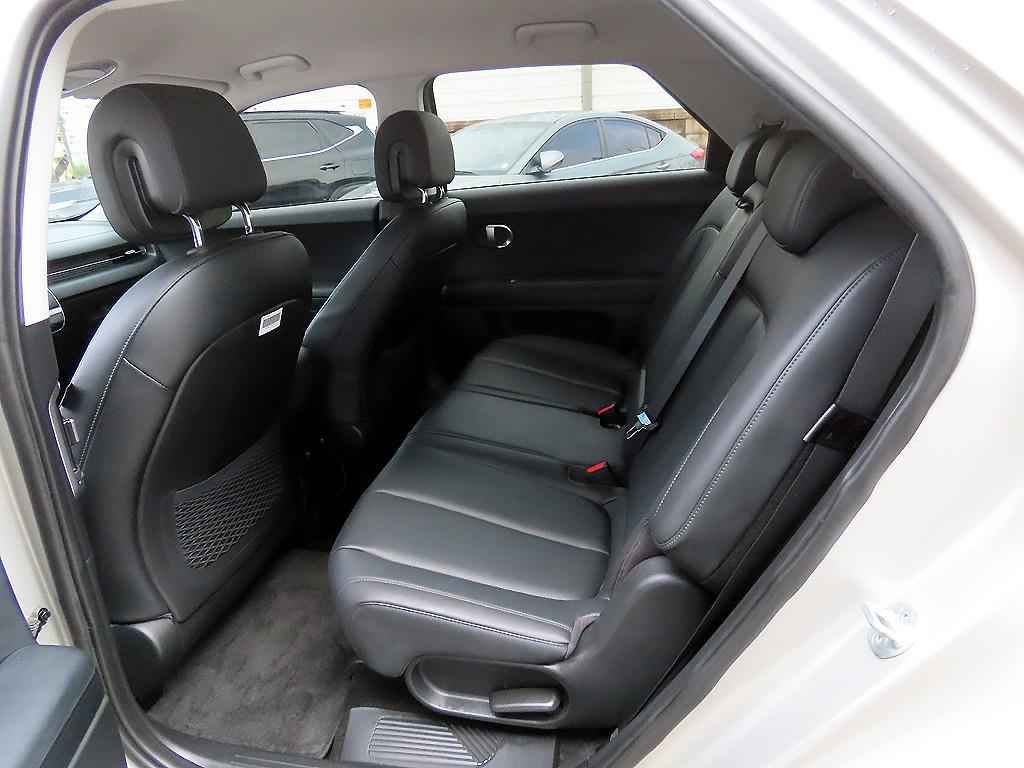 Hyundai IONIQ Long Range 4WD Exclusive 7