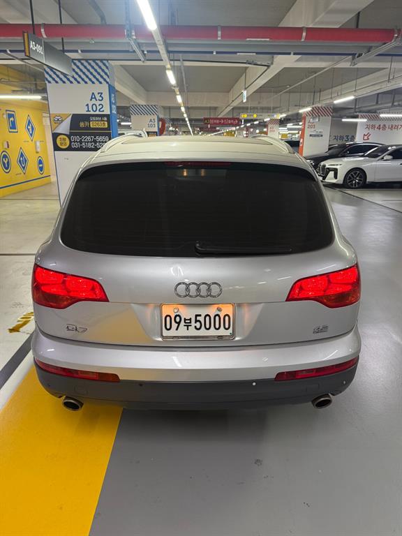 Audi Q7 4.2 FSI Quattro 3