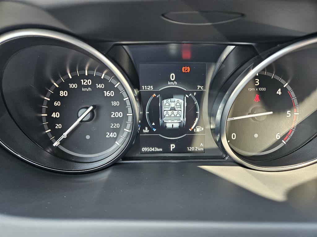 Land Rover Discovery Sport 2.0 TD4 SE 150 Horsepower 8