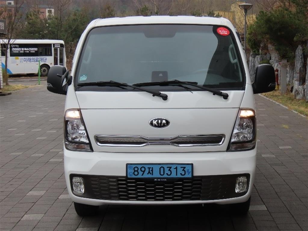 기아 봉고3 1톤 카고 킹캡 장축 전기 - 중고 트럭 매물 이미지