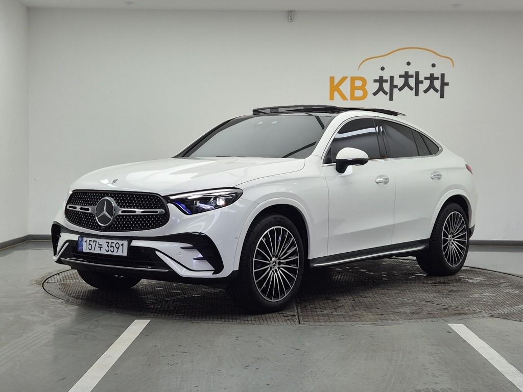 Mercedes-Benz GLC-Class GLC300 4MATIC Coupe AMG Line