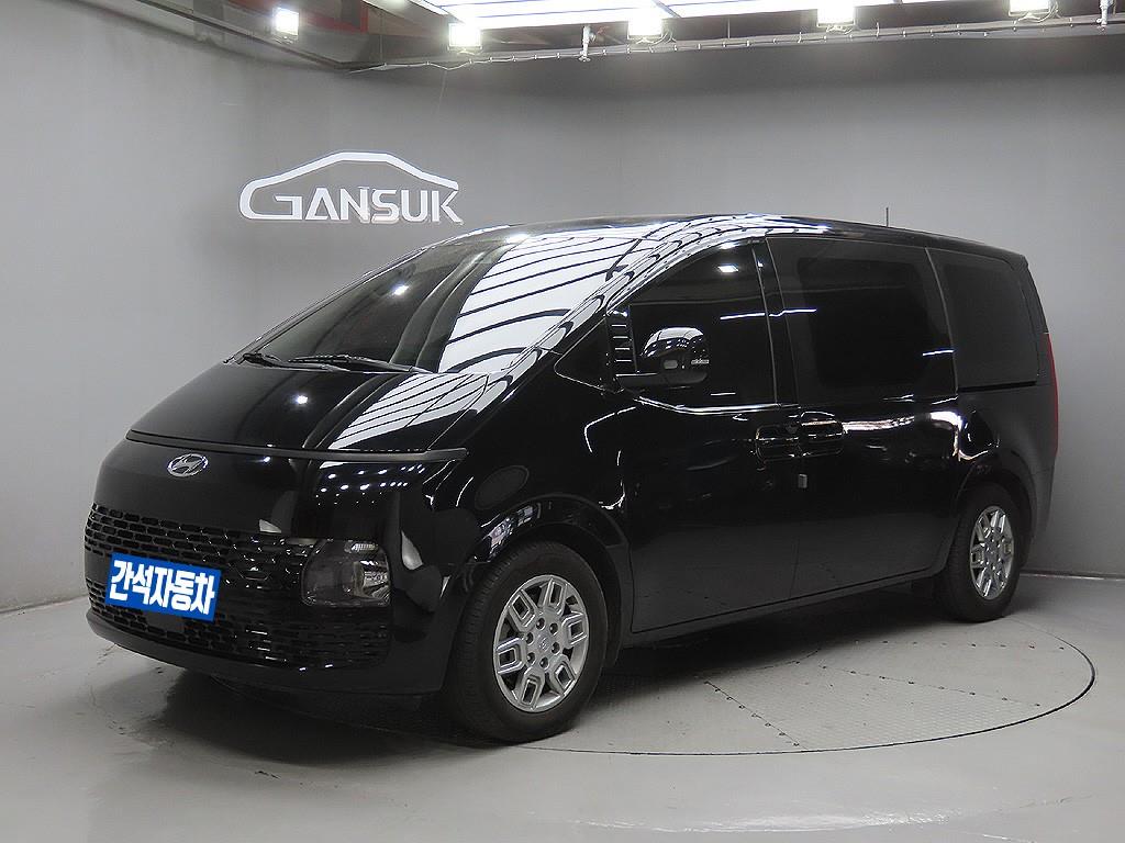 Hyundai Staria 2WD Diesel Tourer Modern 3