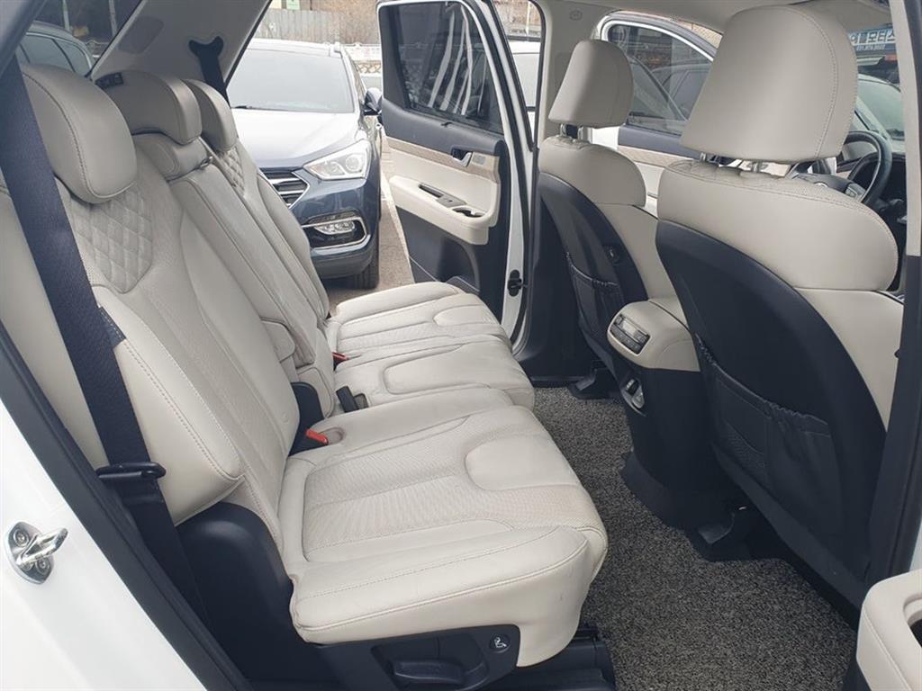 Hyundai Palisade Diesel 2.2 2WD Prestige 8