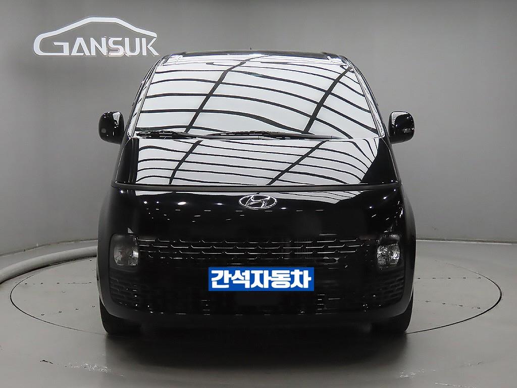 Hyundai Staria 2WD Diesel Tourer Modern