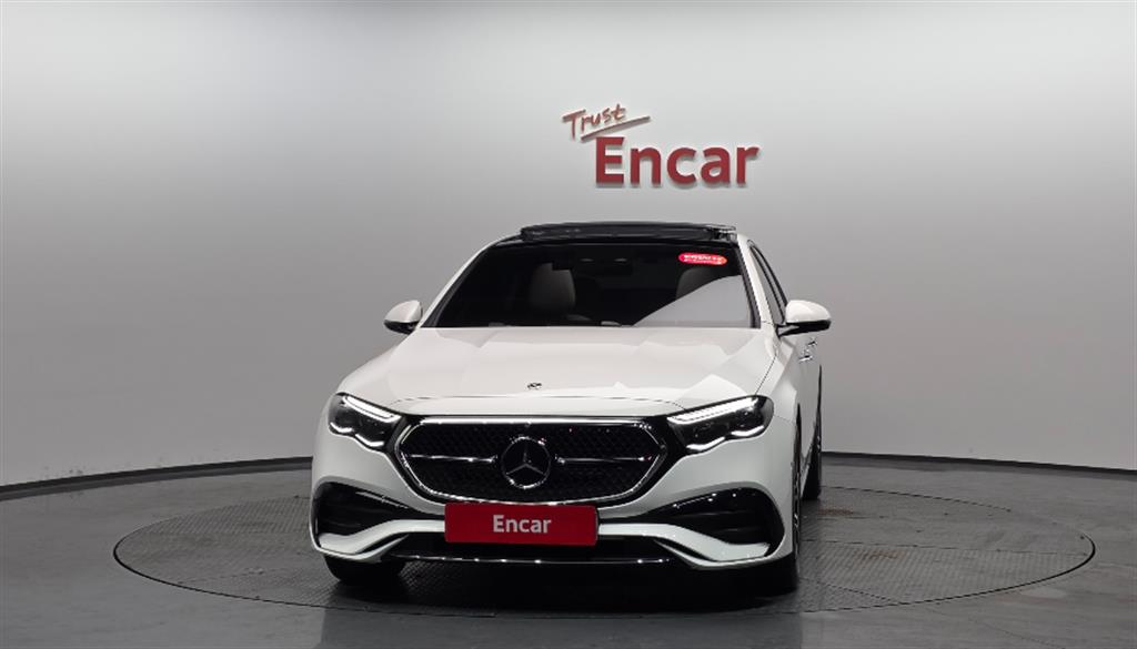 Mercedes-Benz E-Class E300 4MATIC AMG Line — фото 3