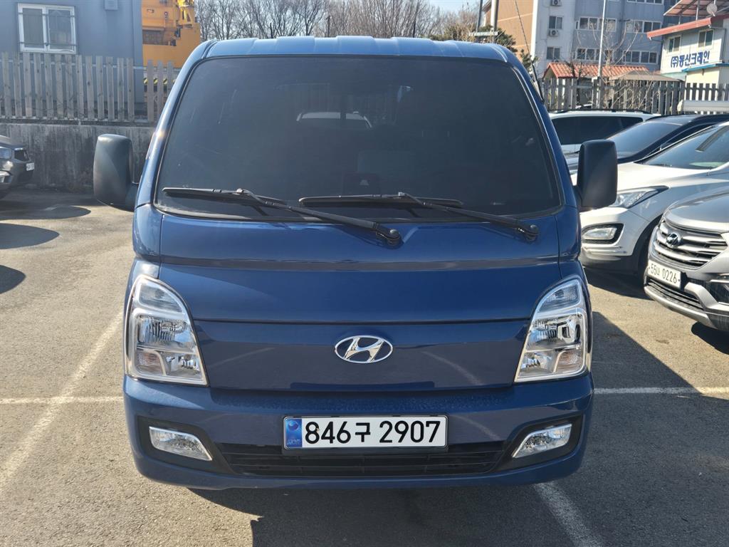 Hyundai Porter 1.0 Ton/ Double Cab/ Long Wheelbase/ CRDi Style 3