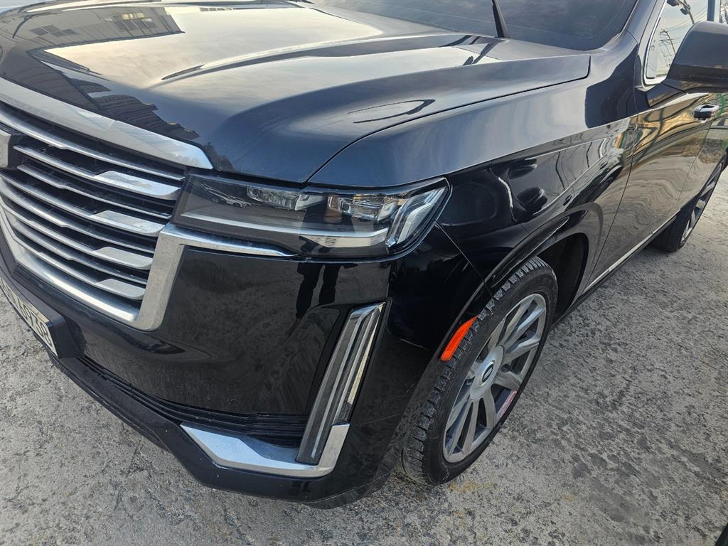 Cadillac Escalade 6.2 Premium Luxury Platinum 3